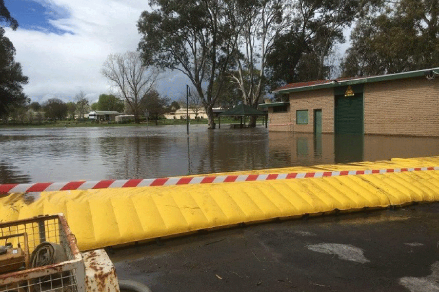 Flood Control - Water Gate Barriers Instant Protection